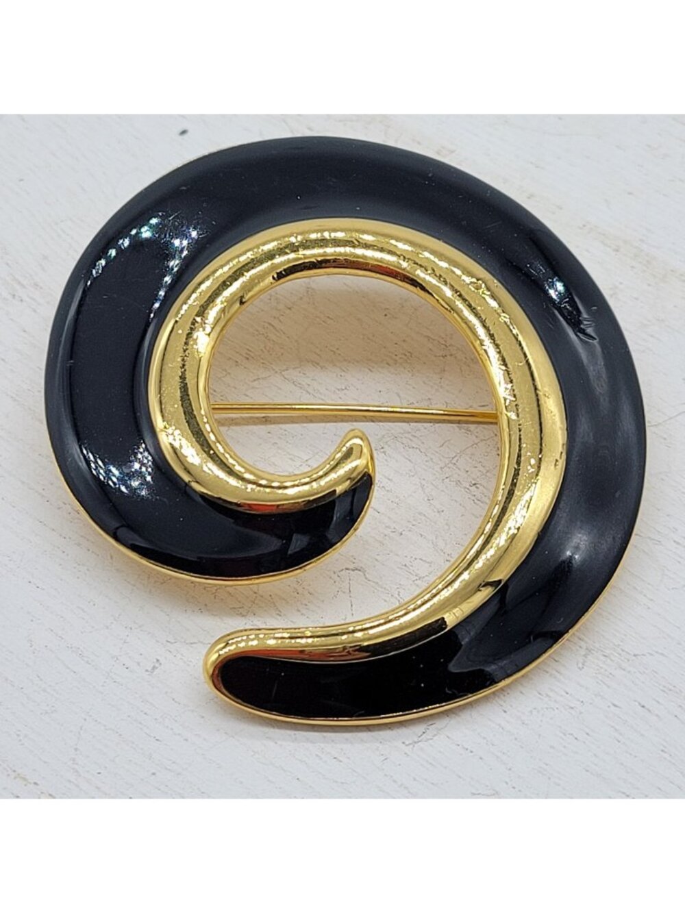 Vintage Large Monet Gold Tone Swirl Brooch With Black Enamel